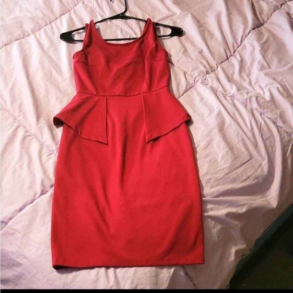 𝅺THML semi formal Little Red Dress size XS